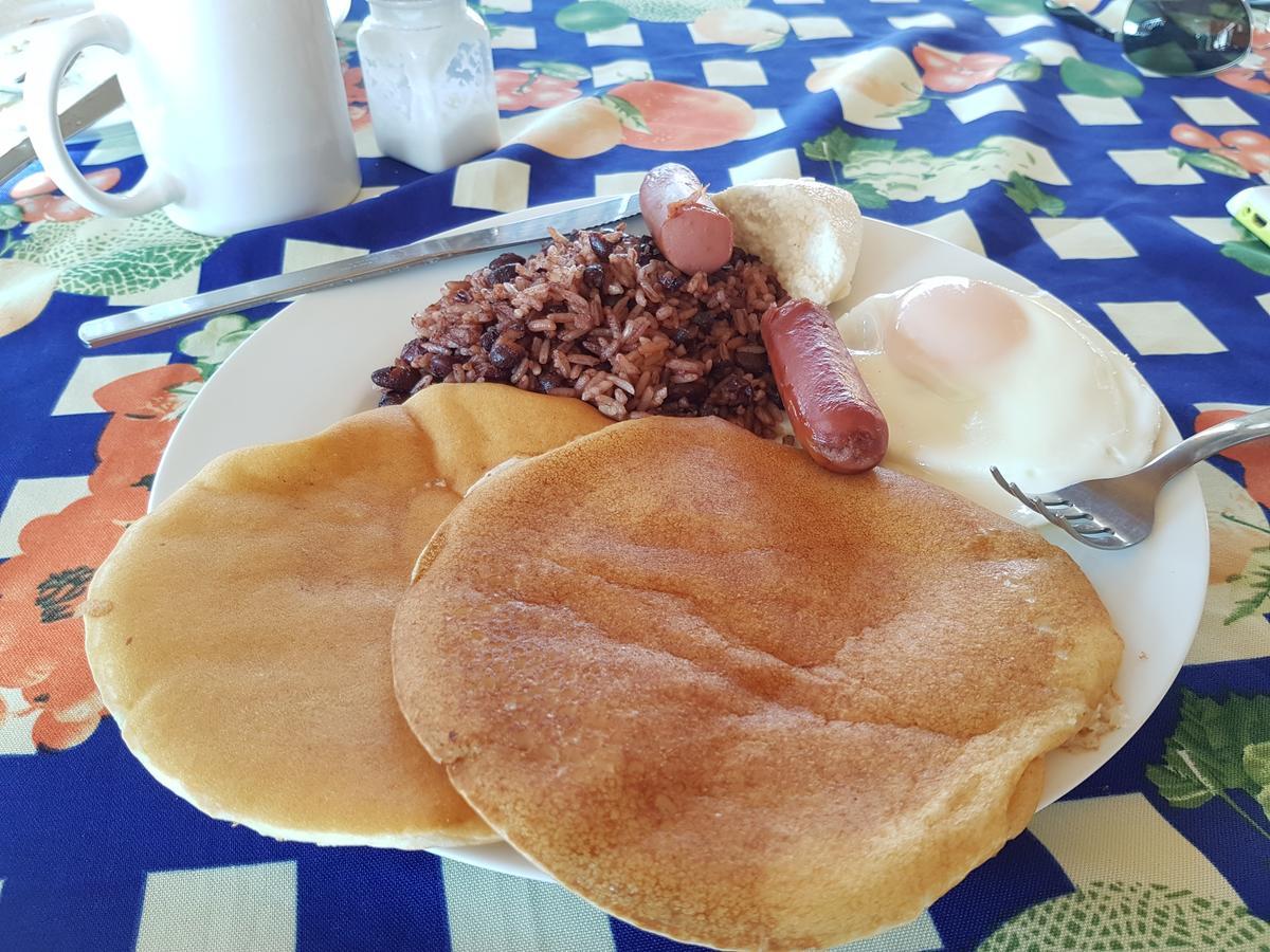 Finca Santa Ana Hotel Манагуа Екстериор снимка